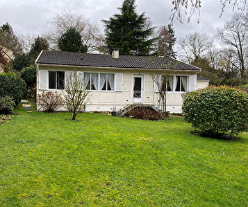 Maison LE PLESSIS LUZARCHES - 5 pieces