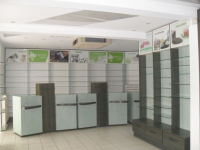 Local commercial Noailles