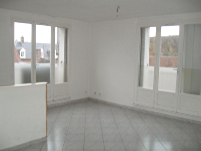 Appartement NOAILLES CENTRE VILLE F2 48M2 1 CHAMBRE 1ER ETAGE