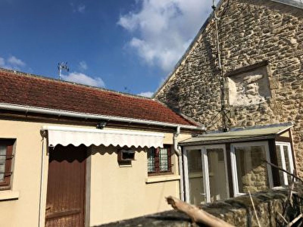 Maison ancienne proche Noailles 5 pieces 3 chambres 82m2 habitables