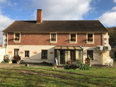 Maison SAINTE GENEVIEVE 6 pieces - 1100 m2 de terrain env.