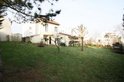 Maison Clamart 4 pieces 84 m2 terrain 500m2