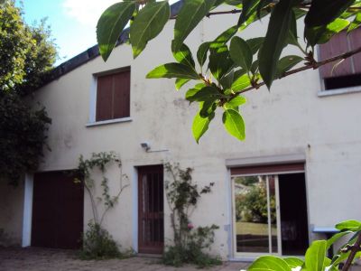 Maison Chasseneuil Du Poitou 5 pieces 187,14 m2 RETIRE