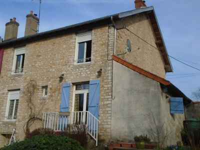 Maison Saint Benoit 3 pieces 70 m2
