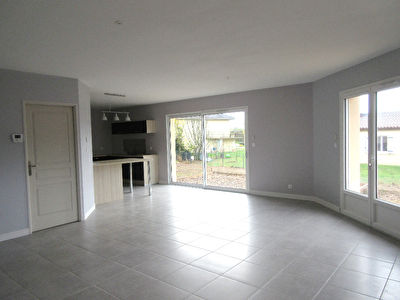Maison Beruges 5 pieces 122,27 m2