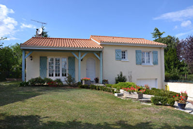 Maison Saint Benoit 5 pieces 117.12 m2 retire