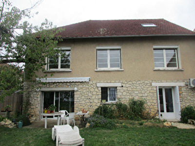 Maison Saint Benoit 7 pieces 177.15 m2retire