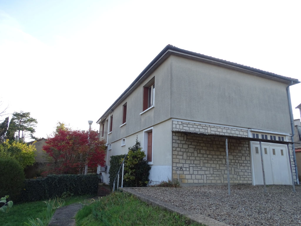 photos n°1 A vendre Poitiers Bugellerie Maison avec 6 pièces