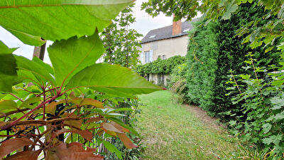 A vendre a Poitiers proche Blossac, maison offrant 5 chambres
