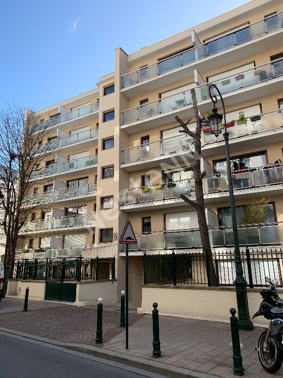 photos n°1 Parking / box Puteaux 12 m2