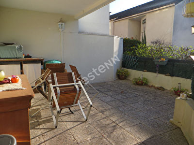 SURESNES: 2 pieces de 65m2