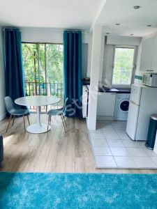 Neuilly Sur Seine/Pasteur: STUDIO de 27 m2