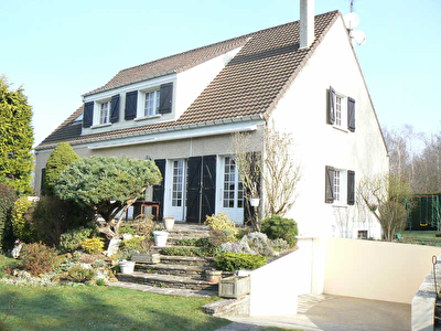MAISON VILLIERS ADAM - 9 pieces - 225 m2