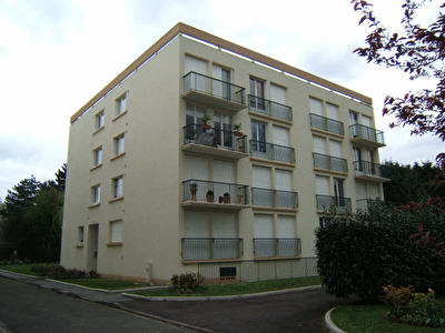 APPARTEMENT MARGENCY - 3 pieces - 65 m2
