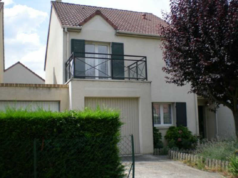 MAISON CORMEILLES EN PARISIS - 5 pieces - 110 m2
