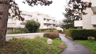 Saint Leu La Foret centre ville et proche gare