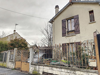 Maison / GARE ERMONT EAUBONNE / 62m2 + 2 Dependances / Jardin