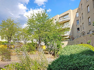 1' gare de CERNAY - F2 - PLACE DE PARKING EN SS-SOL - BALCON - ASCENSEUR