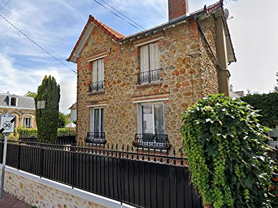 Maison meuliere individuelle Ermont Centre-Ville 5 pieces 90 m2