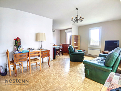 Appartement Centre-ville d'Ermont 5 pieces - 3 chambres - 99 m2 - Loggia sans vis-a-vis - box en sous-sol