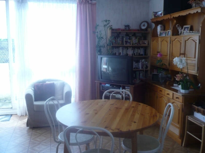 APPARTEMENT MENUCOURT - 3 pieces - 68 m2