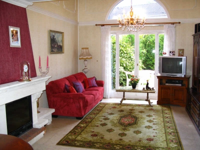MAISON JOUY LE MOUTIER - 6 pieces - 110 m2