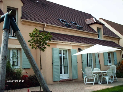 MAISON NEUVILLE SUR OISE - 8 pieces - 179,25 m2