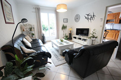 MAISON INDIVIDUELLE, RARE, SECTEUR PRISE CERGY, 6 pieces