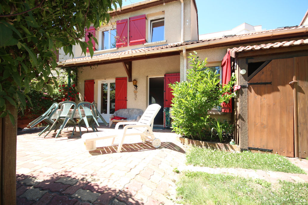 photos n°1 Maison Cergy 6 pièces 106.23 m2