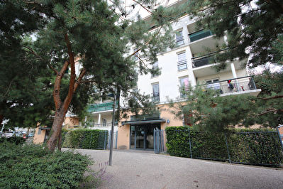 SPACIEUX 3 PIECES CERGY LE HAUT