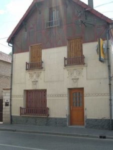 MAISON CIRES LES MELLO - 3 pieces - 59 m2
