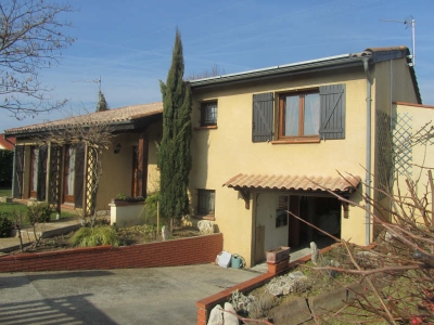MAISON BEAUZELLE - 6 pieces - 114 m2