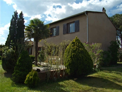 MAISON BEAUZELLE - 6 pieces - 160 m2