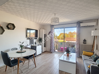 Bel appartement T3 de 62m2 HYPER CENTRE PIBRAC proche commerces, transports et acces rocade.