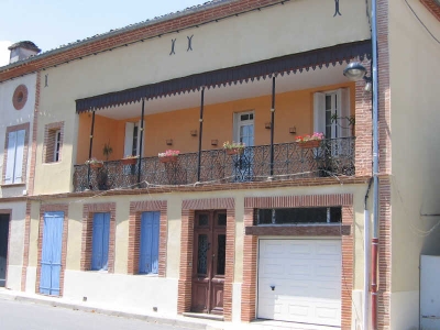 Maison de caractere MEAUZAC - 6 pieces - 250 m2