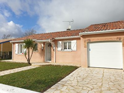 A vendre Montauban ( 82 ) maison plain pied d'env 90 m2 avec 3 chambres jardin et garage