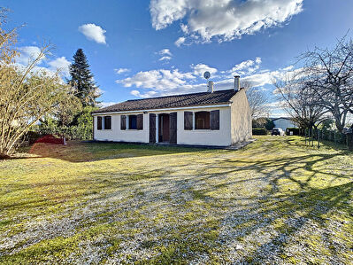 Maison 3 chambres, garage a vendre NEGREPELISSE 82800