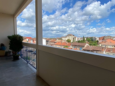 Appartement centre ville de Montauban ascenseur et garage