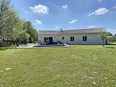 A vendre Maison Saint Etienne De Tulmont (82) 4 chambres piscine garage