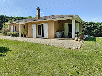 Maison de plain pied a vendre 3 chambres, garage quartier SAINT MARTIAL a Montauban 82