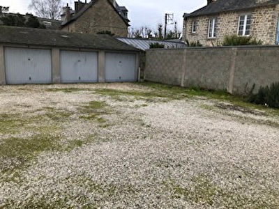 A VENDRE DINAN CENTRE HISTORIQUE A PIED- TERRAIN 527m2-EXCLUSIVITE