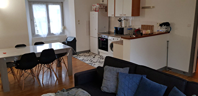 Montauban de Bretagne, axe Rennes Saint Brieuc, appartement type 2