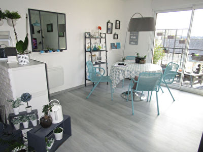 LANVALLAY centre . A vendre Appartement 3 pieces 61.56 m2