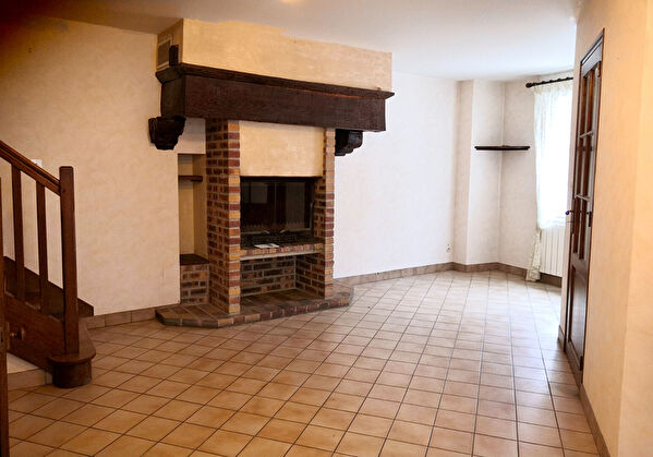 A louer maison de centre ville a Saint-Meen-le-Grand, axe Saint Meen le Grand