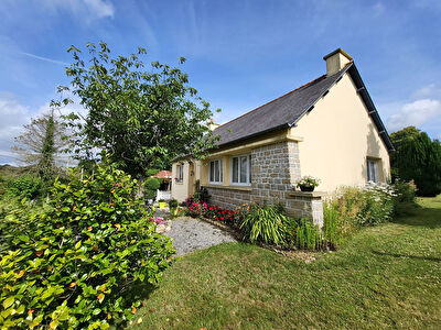 A vendre Maison de plain pied sur la commune du Loscouet Sur Meu proche Saint Meen le Grand