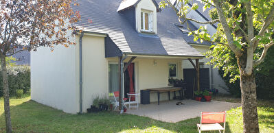A LOUER - Maison d'environ 110 m2 avec jardin