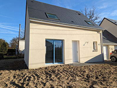 TOURS SUD MAISON Neuve 5 pieces avec 3 chambres dans quartier calme