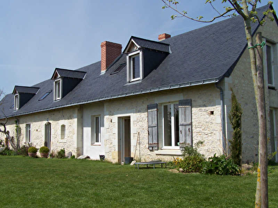 MAISON ANCIENNE VILLEVEQUE - 5 pieces - 176 m2
