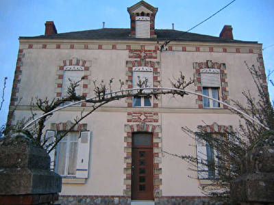 MAISON ANCIENNE CHAMPTOCE SUR LOIRE - 6 pieces - 150 m2