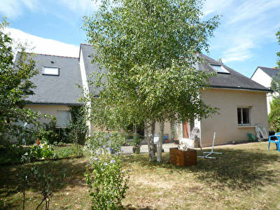 MAISON CONTEMPORAINE AVRILLE - 7 pieces - 200 m2
